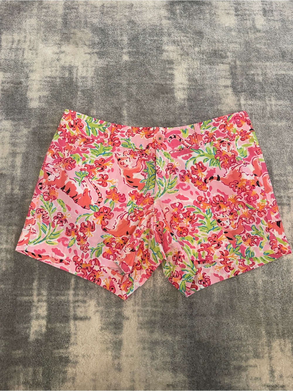 Lilly Pulitzer Pink Floral Tiger Print Women’s Shorts Size 8!